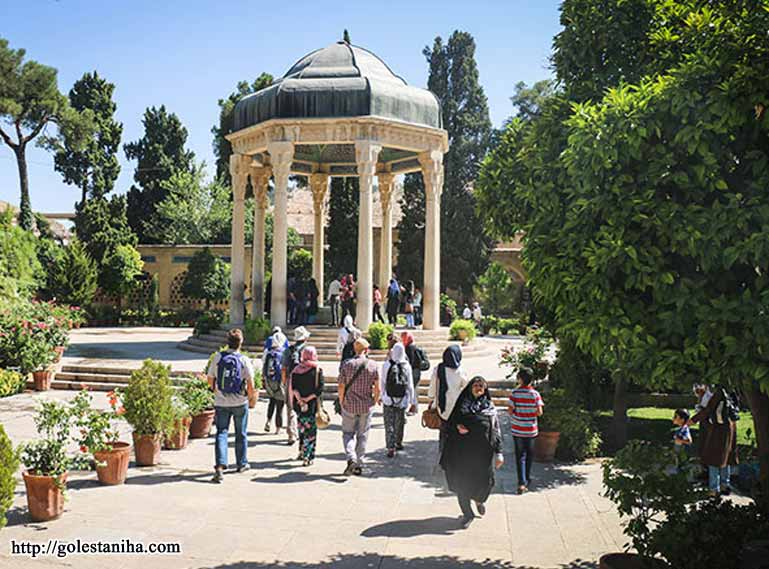 دیدنی های شیراز آرامگاه حافظ