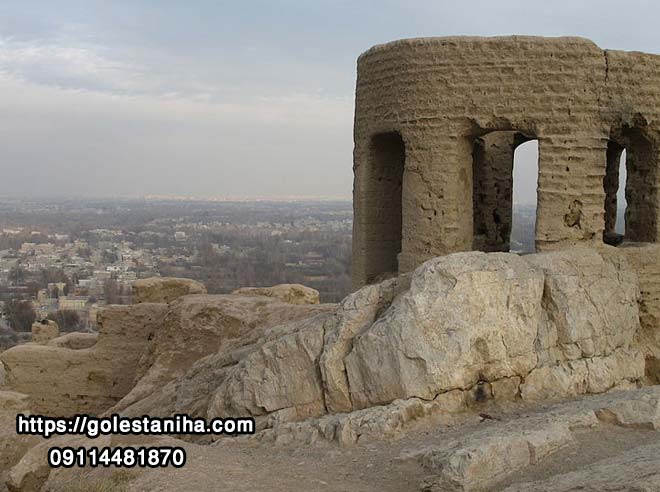 کوه آتشگاه اصفهان کجاست؟